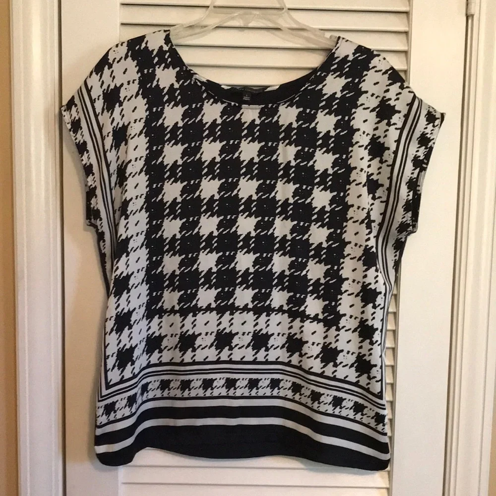 The Limited Women’s Sleeveless Top Houndstooth Black/White print Sz L Slinky